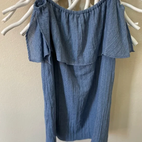 Lulus chambray off shoulder dress - Picture 2 of 7